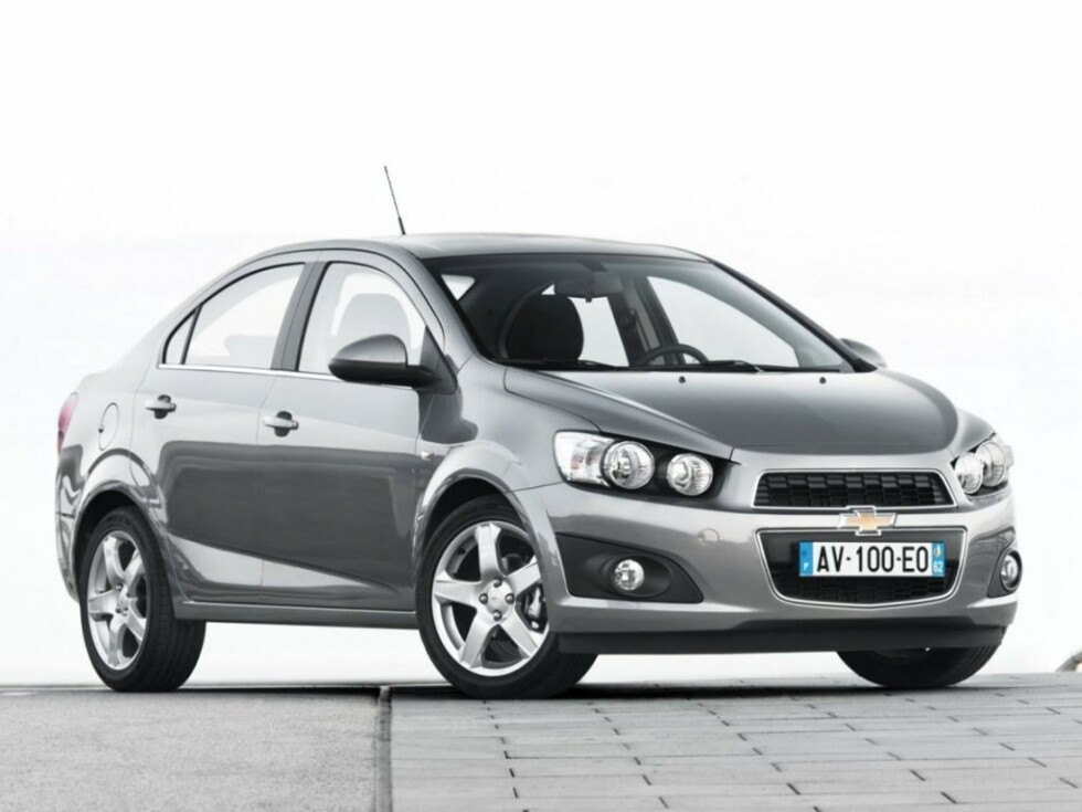 Коврики текстильные "Комфорт" для Chevrolet Aveo II (седан / T300) 2011 - 2015, темно-серые, 5шт.